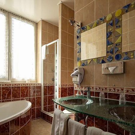Western Hotel Tours
