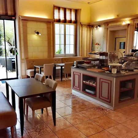 Western Hotel 3*