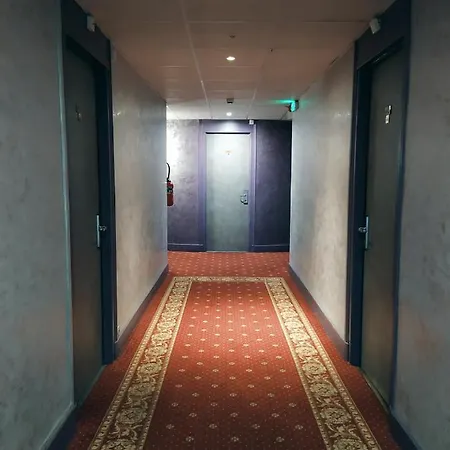 Western Hotel Tours